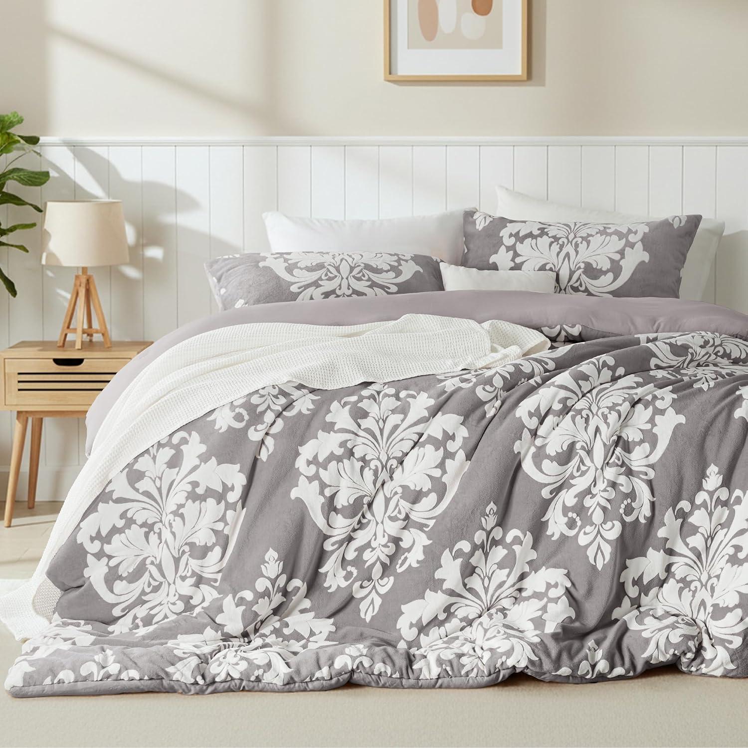 Exclusivo Mezcla Fleece Queen Comforter Set Grey